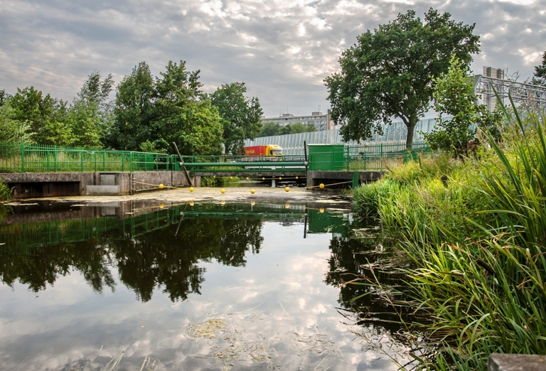 snelweg A28 over Valleikanaal